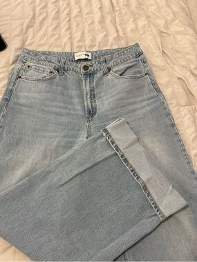 Fashion Nova Light Wash Women’s High-Rise Straight Jeans - Light Blue